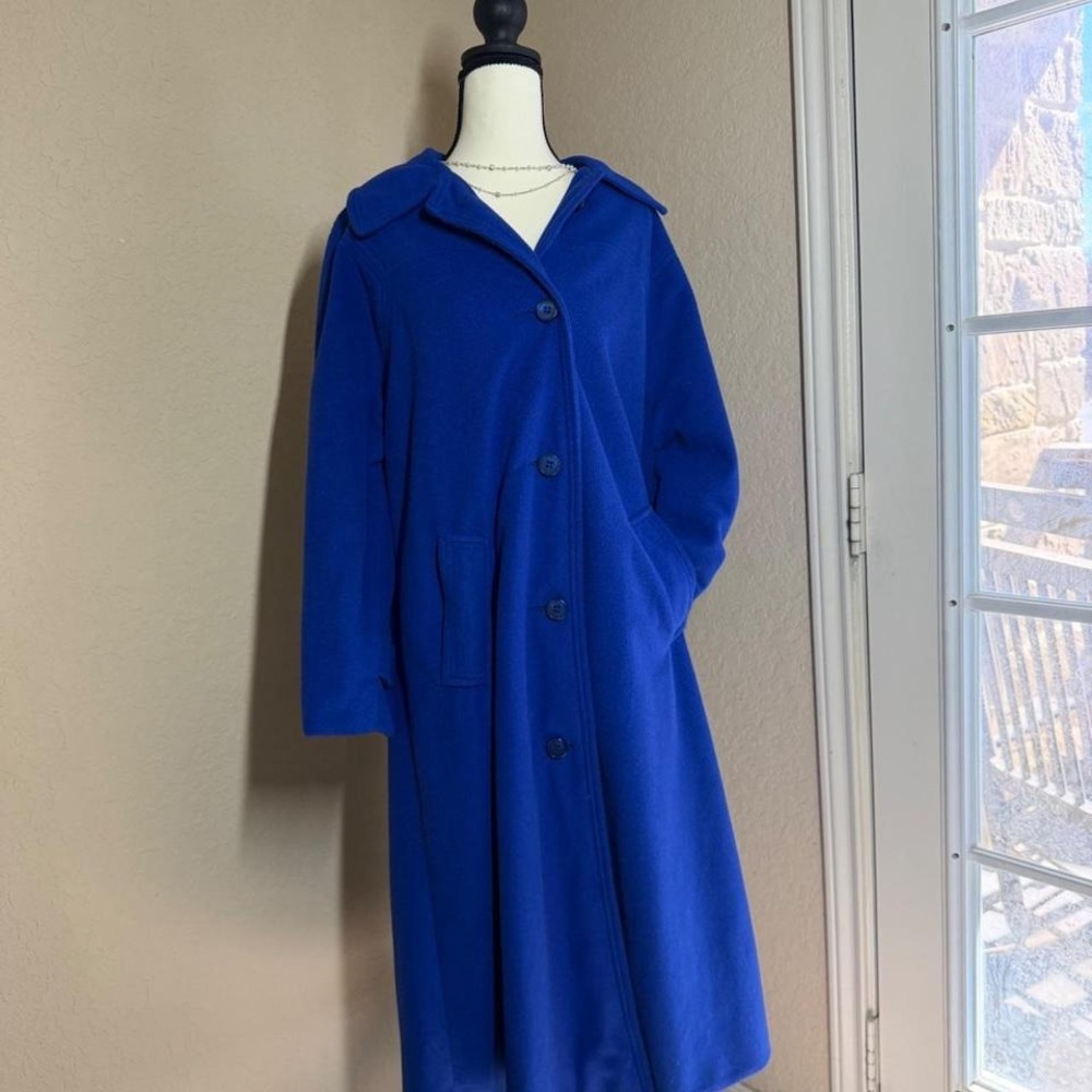 True Vintage rare Komitor royal blue long coat made in the USA by Menra Mills